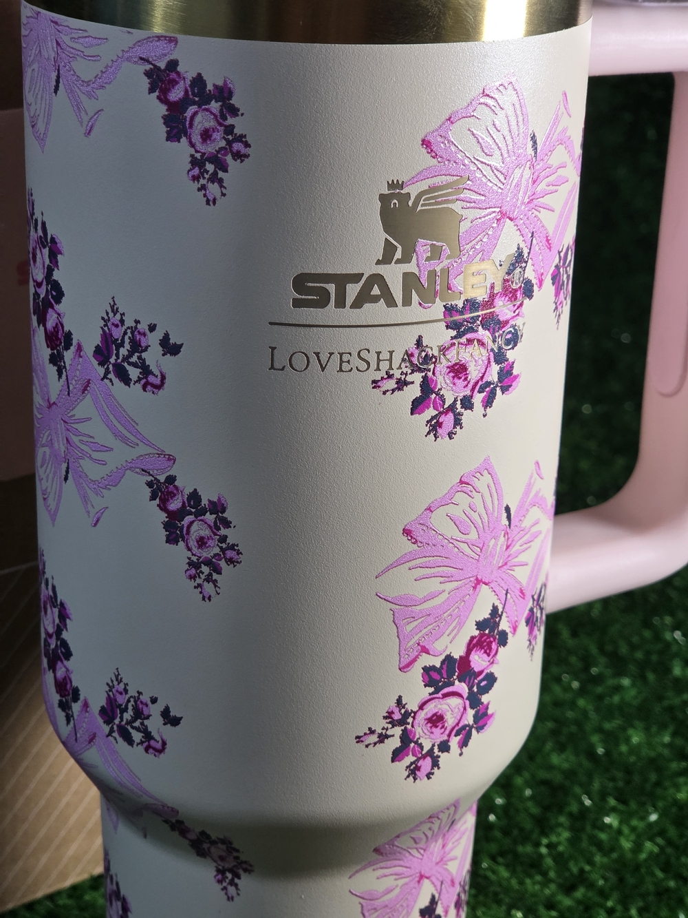 Stanley Pink and Cream Floral Tumbler White Tumbler Cup 40oz Brand New - Picture 6 of 8